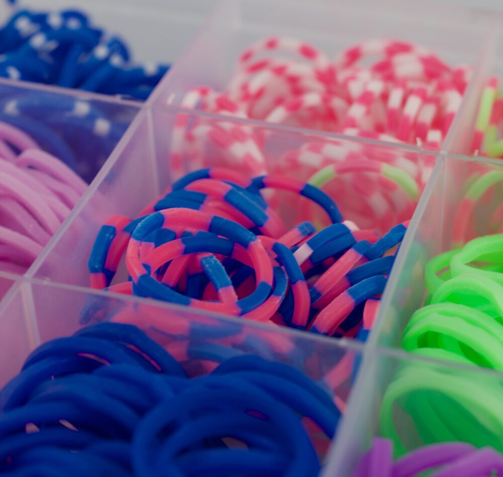 Голямо Куфарче Loom Bands с ластици и аксесоари за плетене